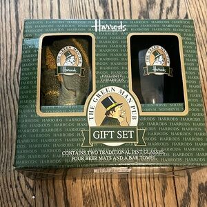 Harrods Gift Set Box – Green & Gold Branding